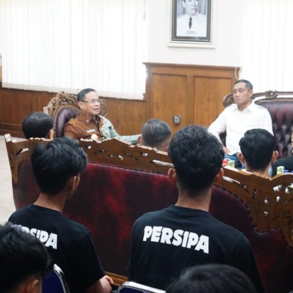 Bupati Tegaskan Komitmen Pemkab untuk Dukung Kebangkitan Persipa