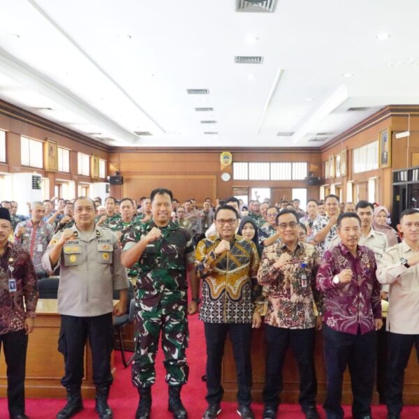 Wabup Pati Soroti Kepatuhan SOP oleh Relawan MBG PATI, 2 Oktober 2025