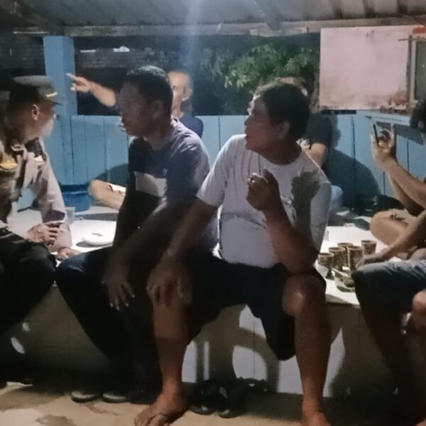 Polsek Wedarijaksa Gelar Patroli Bersama Forkopimcam dan Monitoring Satkamling