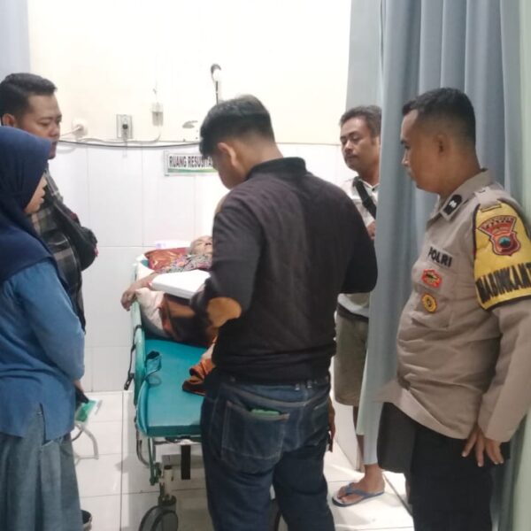 Polsek Wedarijaksa Gerak Cepat Bantu Korban Angin Kencang, Rumah Warga Tlogoharum Roboh