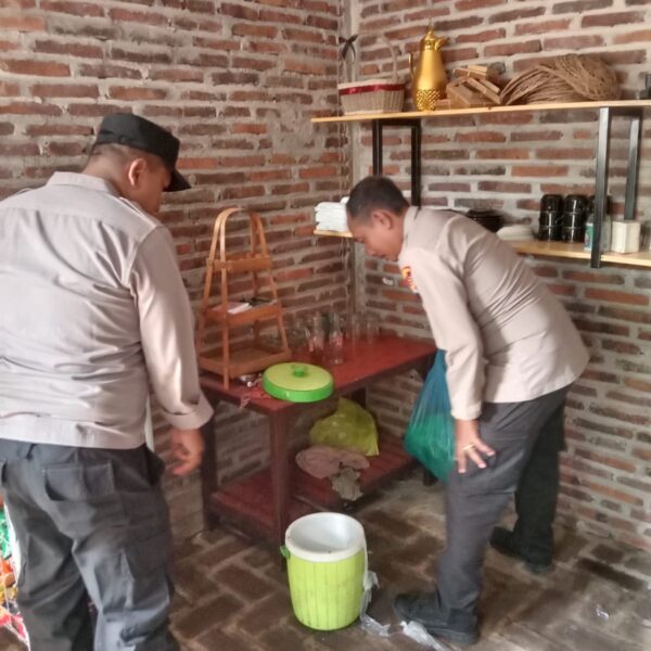 Operasi Pekat di Margoyoso, Polisi Amankan Botol Arak Bali Jelang Paripurna DPRD Pati