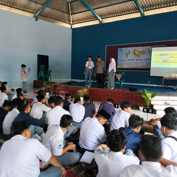 Polisi Masuk Sekolah di Tayu, Pelajar Diingatkan Tak Terprovokasi Aksi Demo