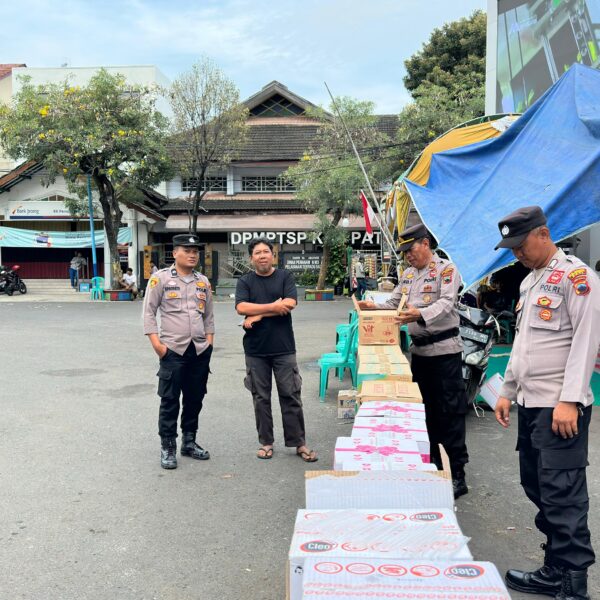 Polresta Pati Klarifikasi: Petugas Tak Rampas Donasi, Hanya Lakukan Pemeriksaan Humanis