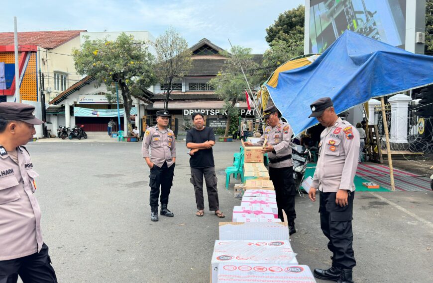 Polresta Pati Klarifikasi: Petugas Tak Rampas Donasi, Hanya Lakukan Pemeriksaan Humanis