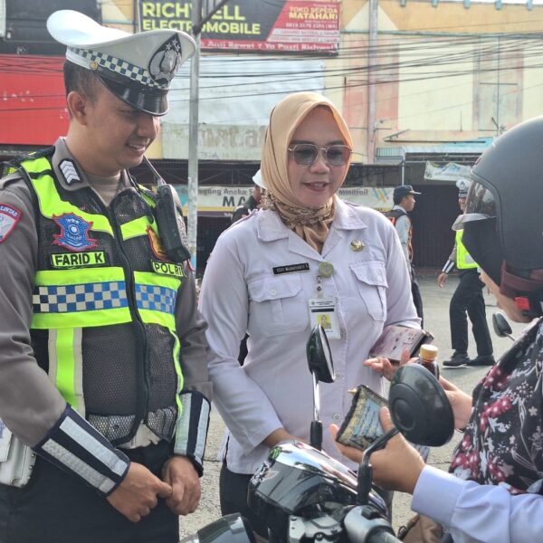 Satlantas Polresta Pati Gelar Giat Operasi Zebra Candi 2025 Dengan Humanis di Depan GOR Pesantenan