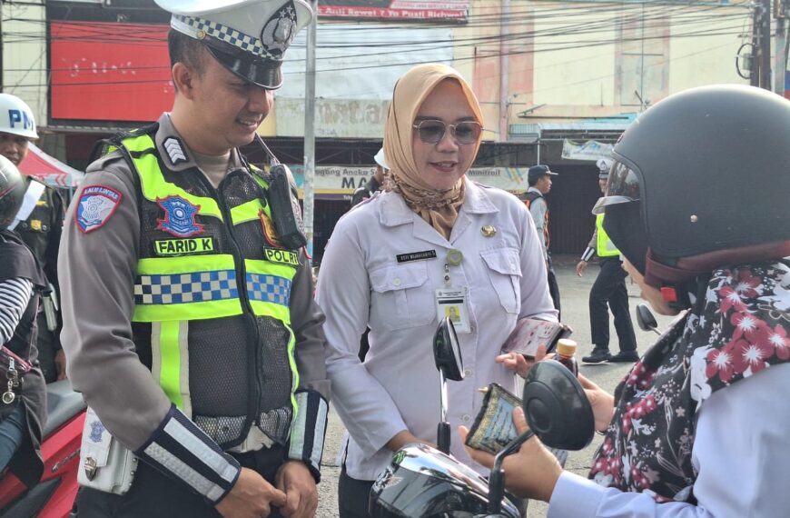 Satlantas Polresta Pati Gelar Giat Operasi Zebra Candi 2025 Dengan Humanis di Depan GOR Pesantenan