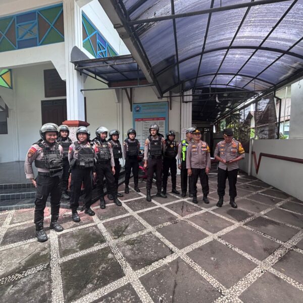Pastikan Natal 2025 Aman, Polisi Turun Langsung Cek Gereja dan Pospam!