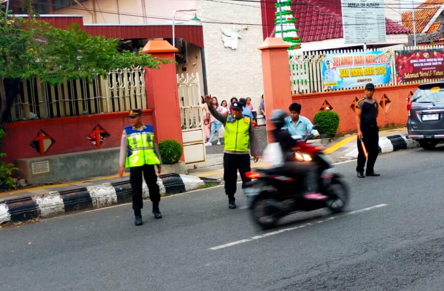 Polisi Kawal Ibadah Minggu di GIA Pati, Pastikan Situasi Aman Kondusif