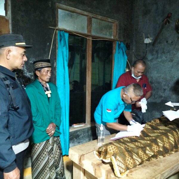 Polisi Berhasil Evakuasi Korban Tenggelam di Waduk Gunung Rowo