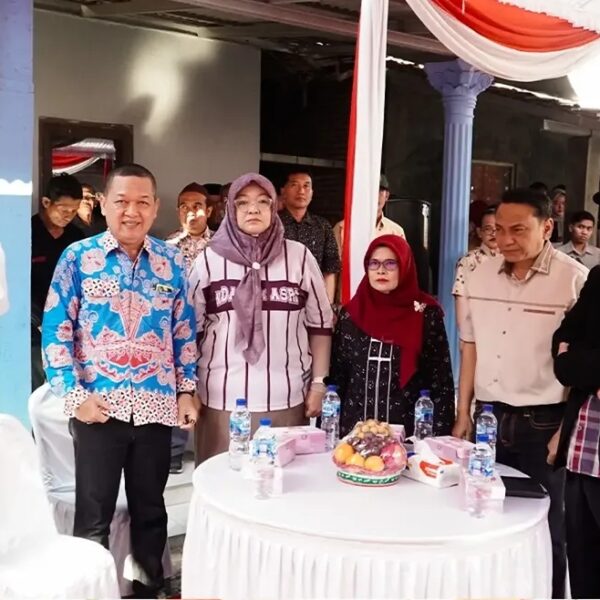 Dukung Program Bedah Rumah, Endah Sri Wahyuningati Hadiri Peletakan Batu Pertama RTLH di Sukoharjo