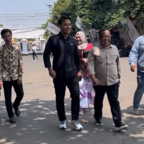 Anggota Komisi B Bersama Pimpinan DPRD Pati Terima Aspirasi Peternak Unggas